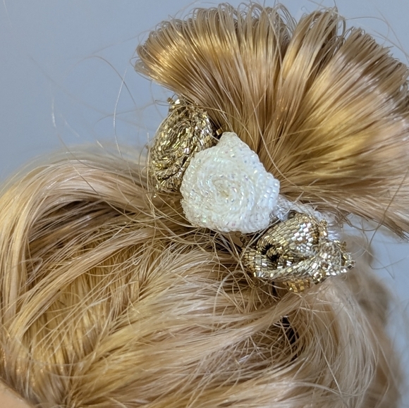 Barbie | Avon Angelic Inspirations Barbie Doll, Vintage 1999 - Picture 10 of 13